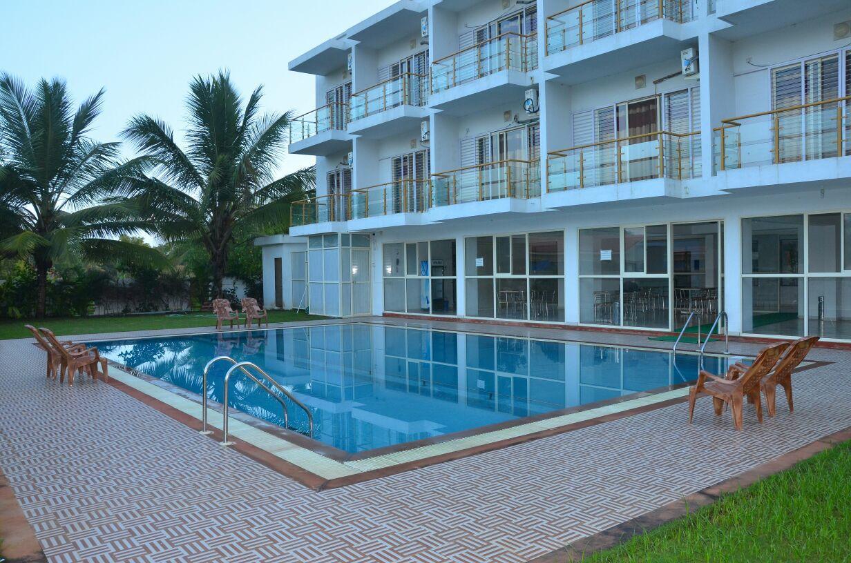 Nilaya Beach Resort อลีบาก ภายนอก รูปภาพ